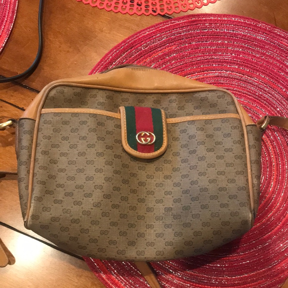 Gucci purse